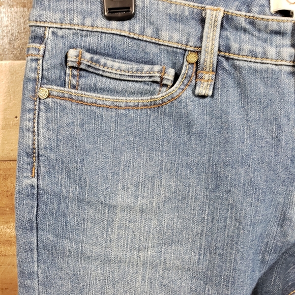 BCBGeneration NWT medium wash straight leg blue jeans size 32 - Picture 6 of 10